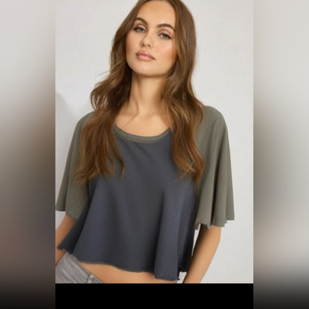 BDG Urban Outfitters Olive Green and Gray Cropped Color Blocked Sweatshirt